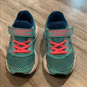 ASICS Contend 5 Sneaker